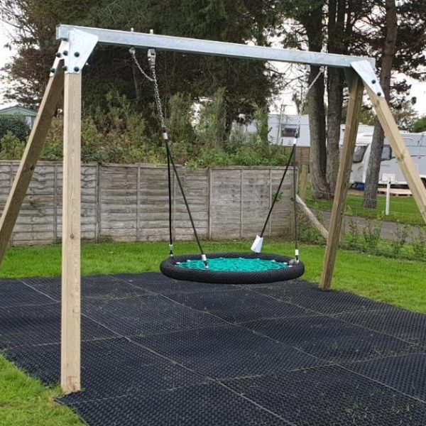 ACTIVE Commercial Swing Frame with nest swing – METAL top pole